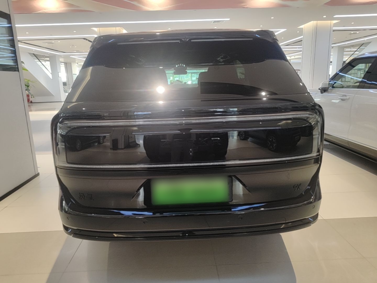 Zeekr 9X 2025 Moon Black Edition 70kWh — снимка 5
