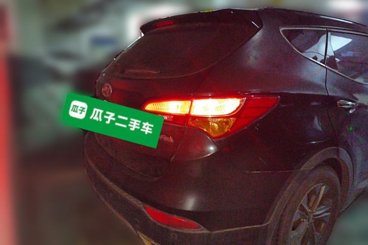 Used Hyundai Santa Fe 2013 2.4L Automatic Two-Wheel Drive Smart Version