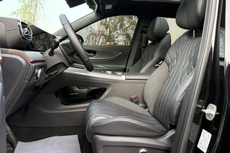 Used Chery Tiggo 9 2025 2.0T Dual-Clutch Two-Wheel Drive Luxury Edition 5 Seats
