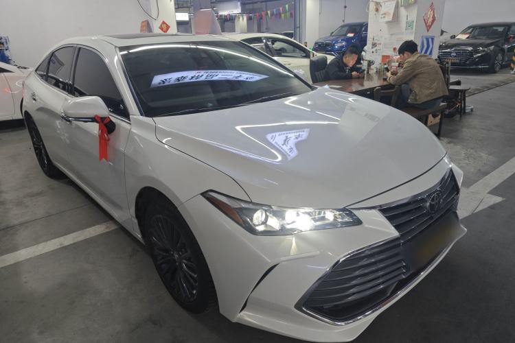 Used Toyota Avalon 2019 2.0L XLE Premium Edition China VI Front Right 45 Deg