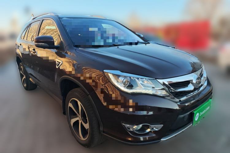 Used BYD S7 2015 2.0T Upgraded Automatic Luxury Version Front Right 45 Deg