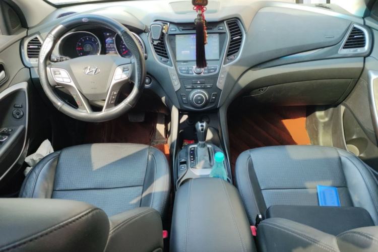 Used Hyundai Santa Fe 2013 Revised Version 2.4L Automatic All-Wheel Drive Smart Type
