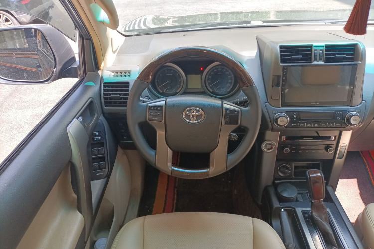 Used Toyota Prado 2012 2.7L Automatic Middle East Version