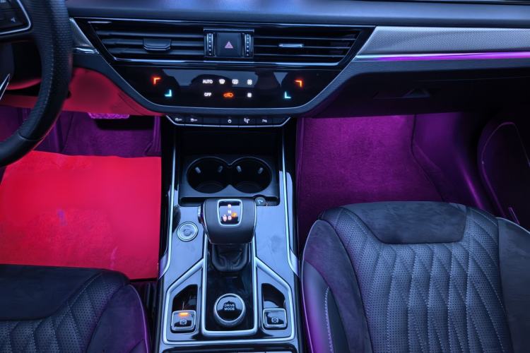 Used Hongqi HS5 2022 Revised Version 2.0T Smart Connect Flagship Edition
