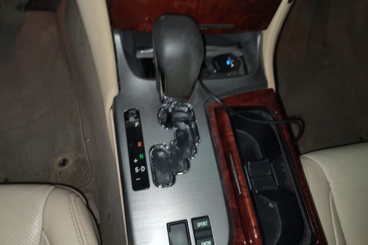 Used Toyota Crown 2012 2.5L Royal Leather Edition