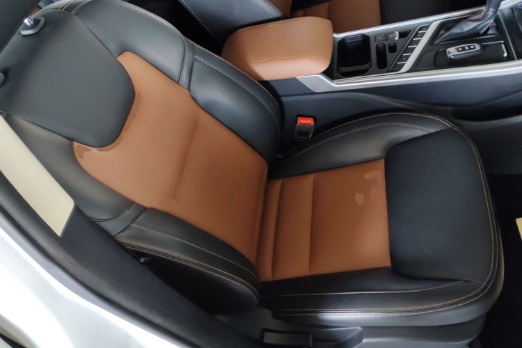 Used Geely Auto Vision X6 2018 1.4T CVT 4G Connected Luxury Version Right Front Seat