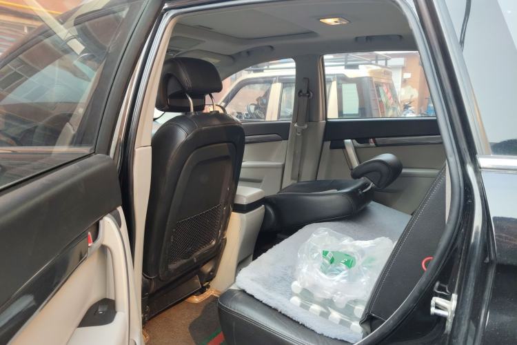 Used Chevrolet Captiva 2012 2.4L 4x4 Luxury Edition 5 Seats
