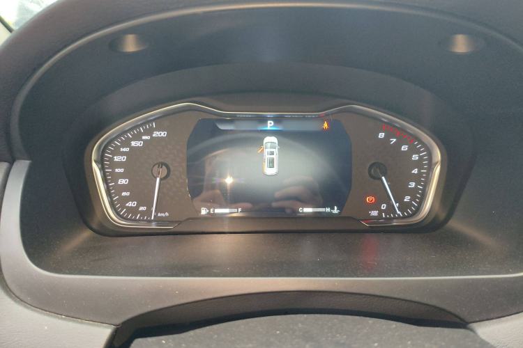 Used SAIC MAXUS G20 2023 Facelifted PLUS 2.0T Gasoline Automatic Luxury Edition