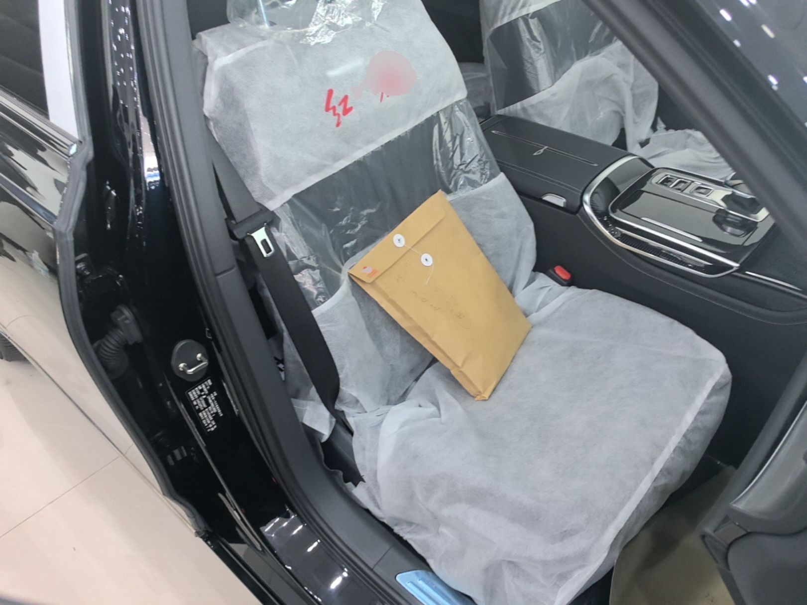 Hongqi H9 2024 2.0T Qichang Private Enjoyment Luxury Edition — снимка 19