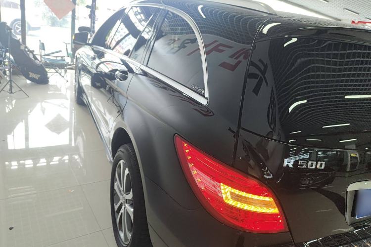 Used Mercedes-Benz R-Class 2017 R 320 4MATIC Business Edition Prestige Model
