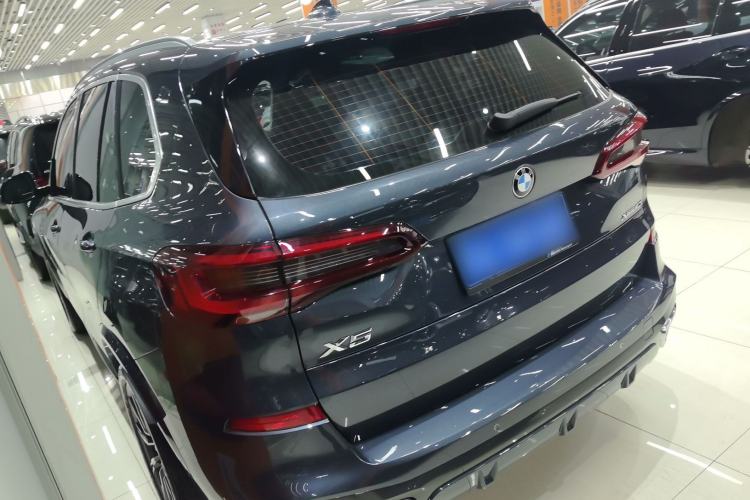 Used BMW X5 2022 xDrive40i M Sport Package Rear Left 45 Deg