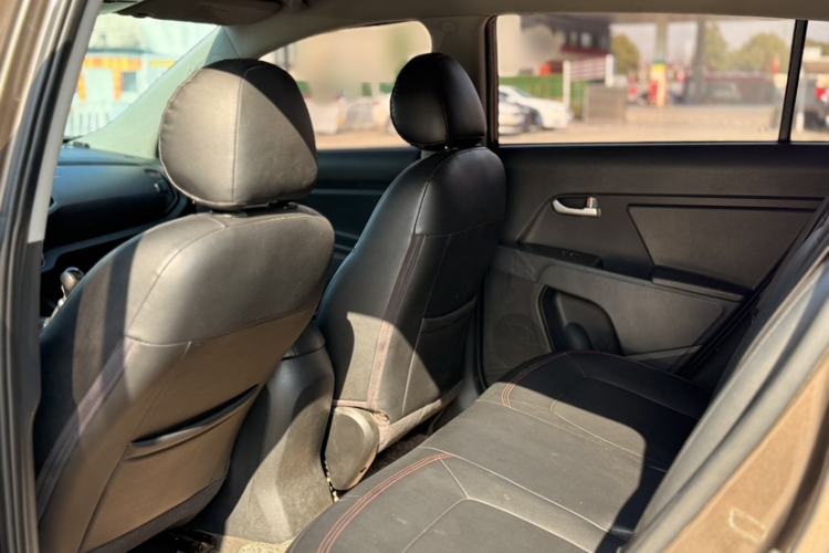 Used Kia Sportage R 2015 2.0L Manual Two-Wheel Drive GL Model