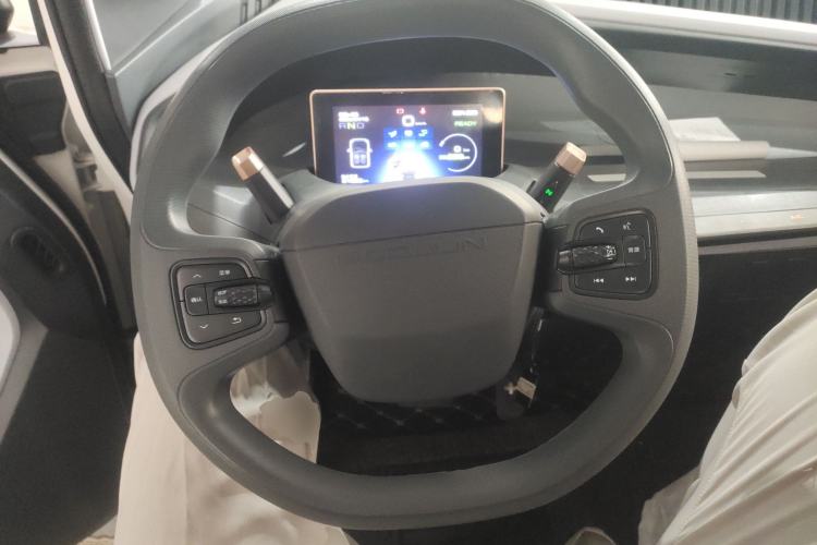 Used Baojun E200 2020 305KM Smart Drive Version Steering Wheel
