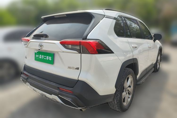 Used Toyota RAV4 2020 2.0L CVT Two-Wheel Drive Fashion PLUS Edition Rear Right 45 Deg