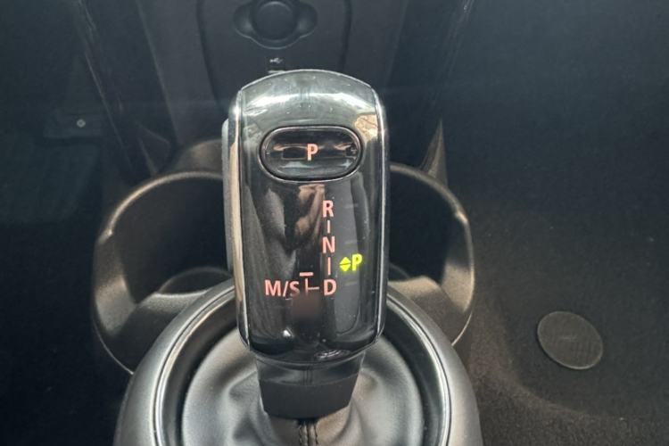 Used MINI MINI 2023 1.5T COOPER Artist