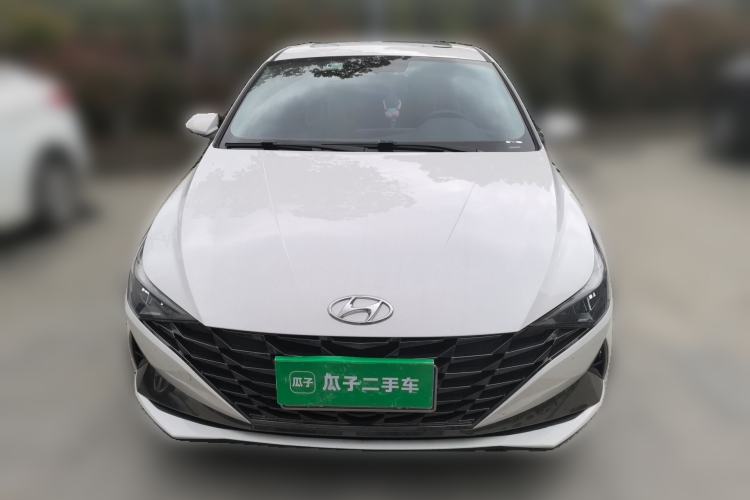 Used Hyundai Elantra 2022 1.5L CVT LUX Prestige Edition
