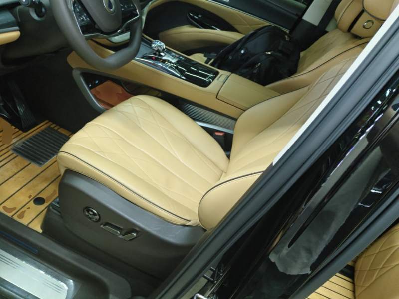 Used Denza D9 2024 DM-i 980 Four-Wheel Drive Prestige Model – Executive — 14