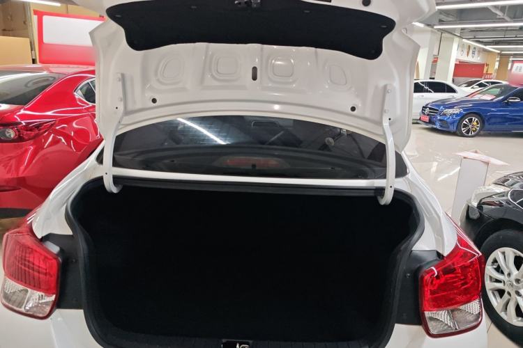 Used Hyundai Verna (older generation) 2020 1.4L Manual GL Refreshed Edition