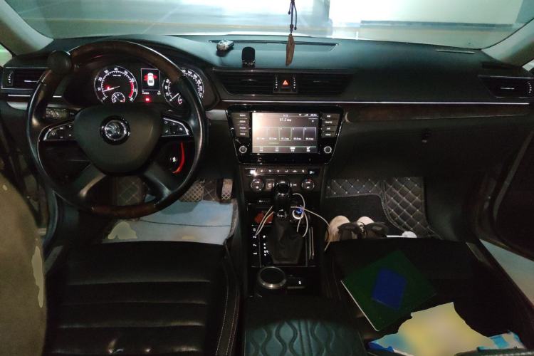 Used Skoda Superb 2016 TSI380 DSG Prestige Edition
