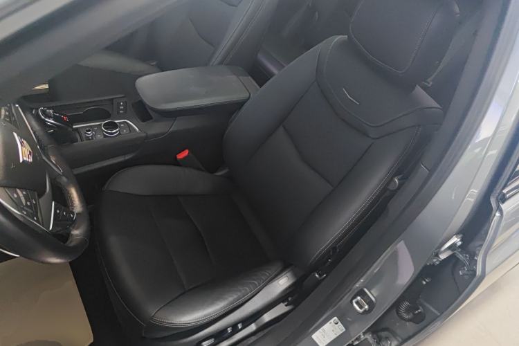 Used Cadillac XT5 2022 2.0T Four-Wheel Drive Luxury Version (Hummingbird Edition)
