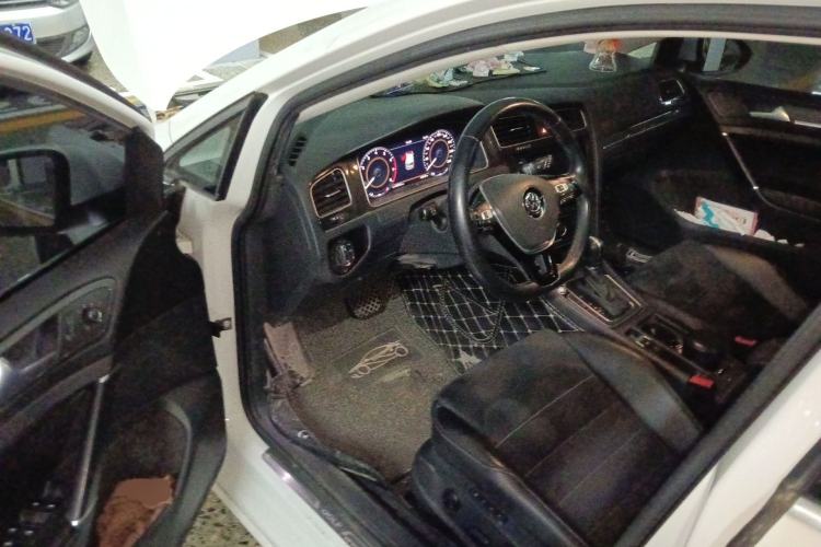 Used Volkswagen Golf 2019 280TSI DSG Luxury Version China VI Standard Driver Seat