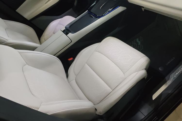 Used Lynk & Co 08 EM-P 2023 220km All-Wheel-Drive Performance Halo