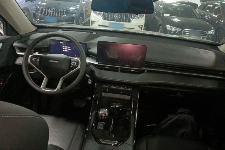 Used Haval H6 2022 3rd Generation 1.5T Automatic Two-Wheel Drive Max Center Console