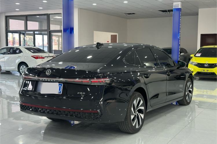 Used Volkswagen Passat 2025 Pro 380TSI Starry Dragon Edition Exterior 4
