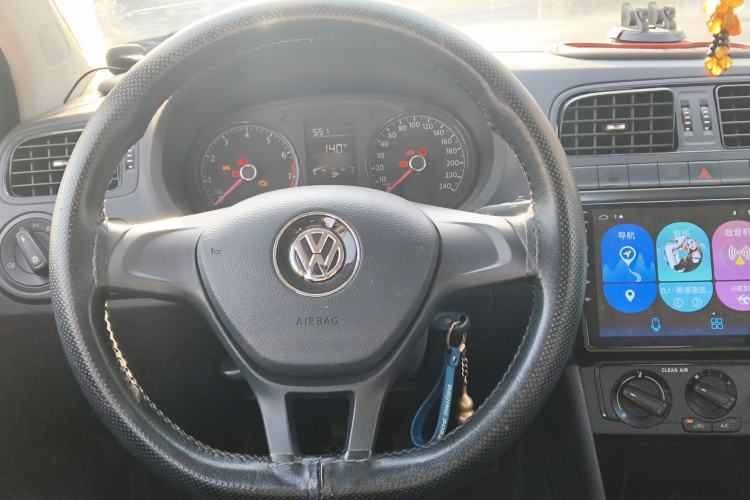 Used Volkswagen Polo 2016 1.4L Manual Fashion Model
