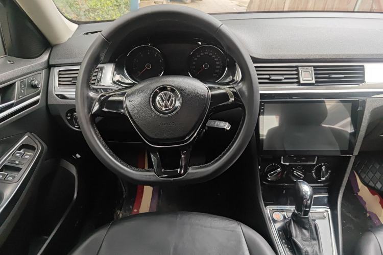 Used Volkswagen Bora 2017 1.6L Automatic Comfort Model Steering Wheel