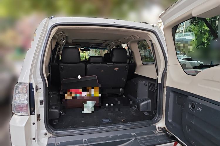 Used Mitsubishi Pajero 2014 3.0L Elite Upgrade Edition
