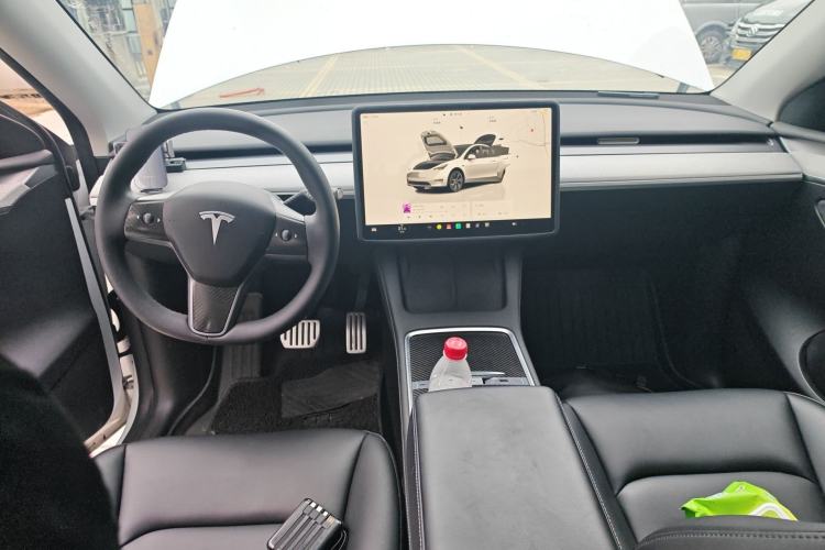 Used Tesla Model Y 2024 Rear-Wheel-Drive Version
