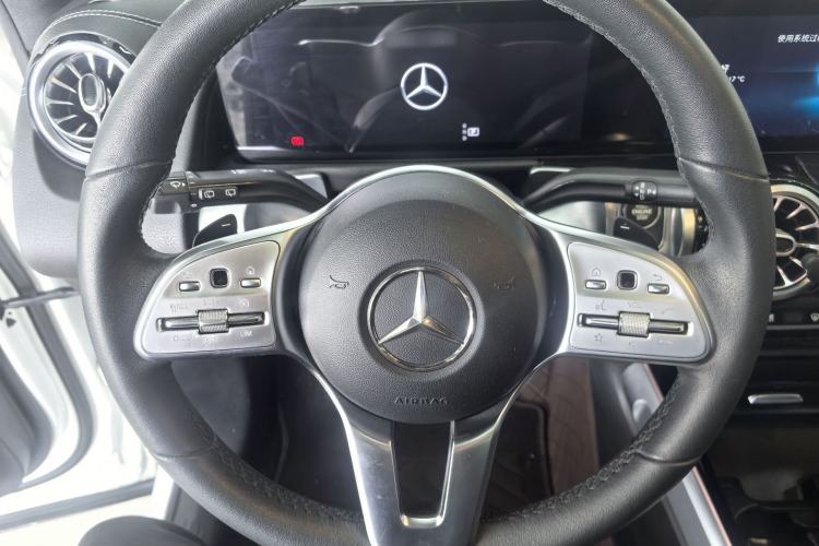 Used Mercedes-Benz GLB 2022 Second Facelift GLB 200 Dynamic Edition

