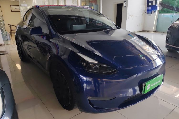 Used Tesla Model Y 2022 Long-Range All-Wheel-Drive Version
