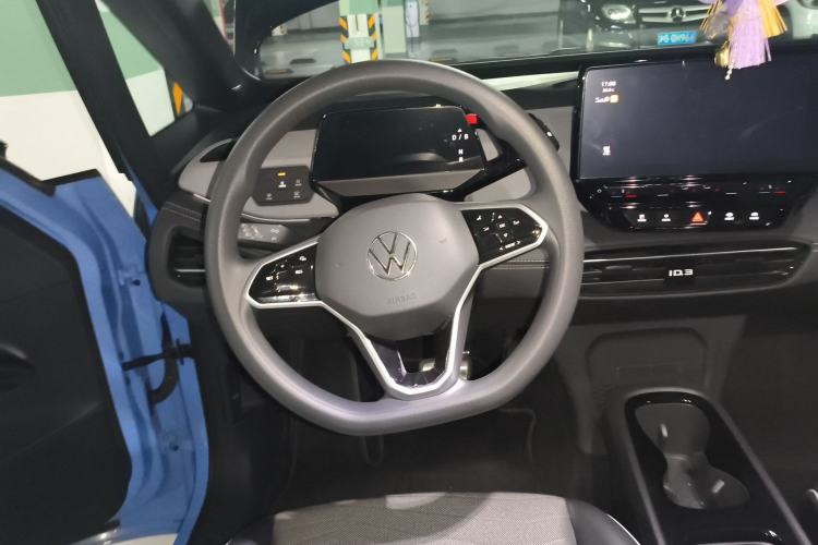 Used Volkswagen ID.3 2024 Pure & Smart Edition
