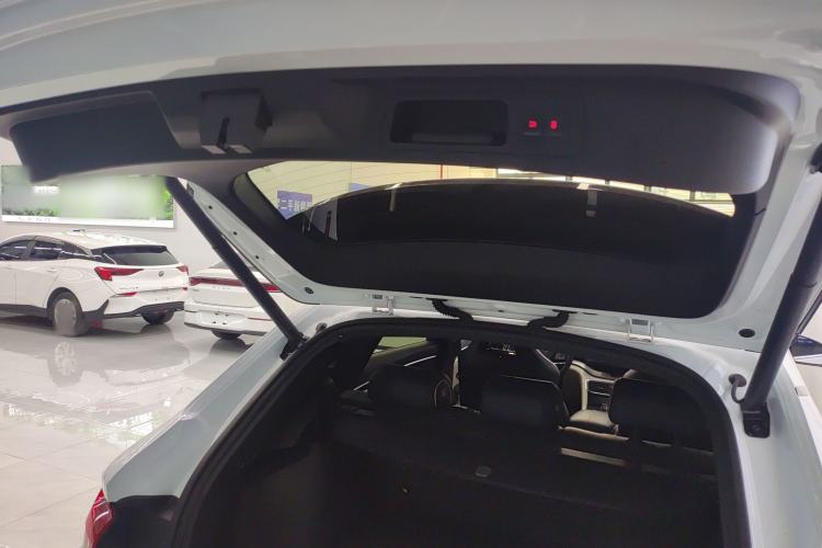 Used BYD Song PLUS New Energy 2023 Champion Edition EV 520KM Prestige Model
