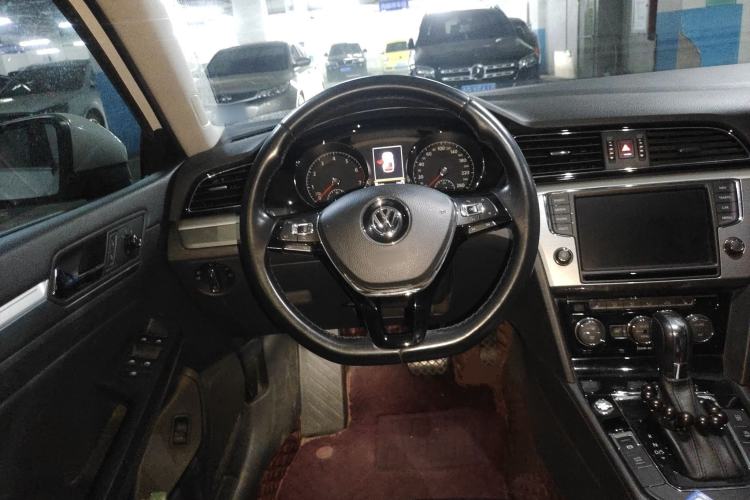 Used Volkswagen Lamando 2017 280TSI DSG Luxury Edition
