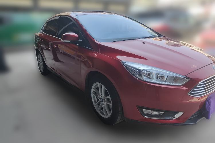 Used Ford Focus 2017 Sedan EcoBoost 125 Manual – Ultra-Style Edition with SmartDrive Features