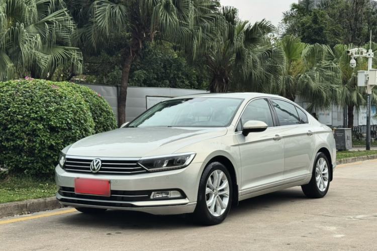 Used Volkswagen Magotan 2018 330TSI DSG Luxury Model