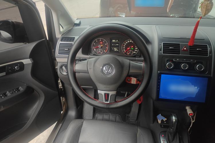 Used Volkswagen Touran 2015 1.4T DSG Comfort Edition 5 Seats
