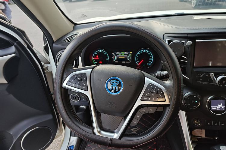 Used BYD Song New Energy 2017 Song EV300 Prestige Model
