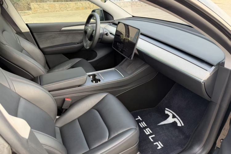 Used Tesla Model Y 2024 Rear-Wheel-Drive Version