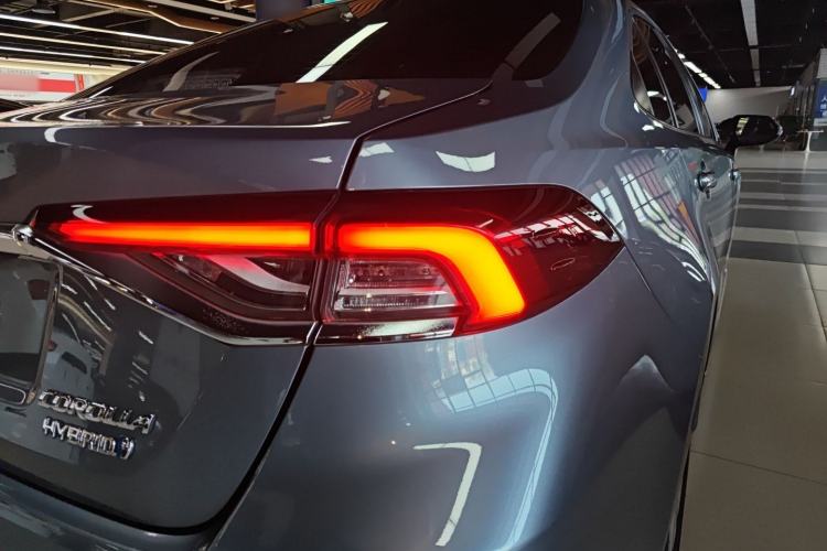 Used Toyota Corolla 2021 Dual-Engine 1.8L E-CVT Pioneer Edition