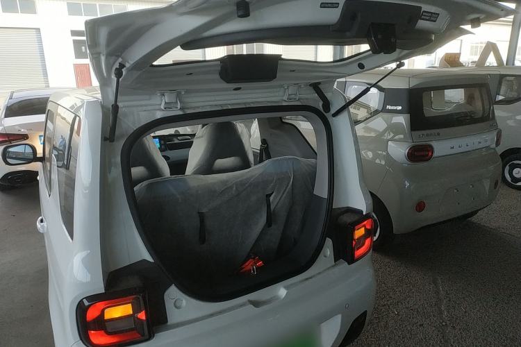 Used Geely Galaxy Panda 2024 Panda Mini 200km Endurance Bear
