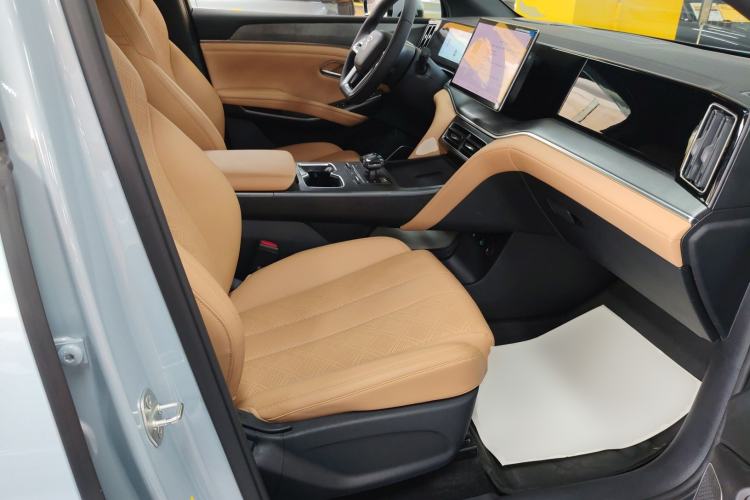 Used BYD Song L DM-i 2024 112 km Leading Edition