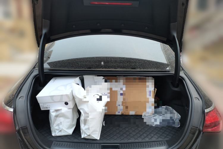 Used Mercedes-Benz E-Class New Energy 2024 E 350 e L Plug-in Hybrid Sedan Trunk