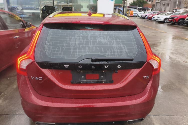 Used Volvo V60 2014 T5 Zhiya Edition