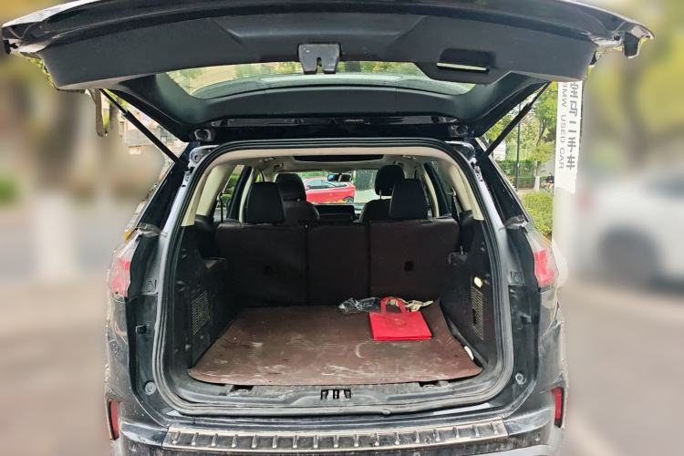 Used Ford Edge 2021 PLUS EcoBoost 245 Two-Wheel-Drive Platinum Edition 5 Seats Trunk