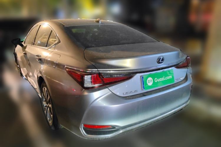 Used Lexus ES 2022 200 Excellence Edition
