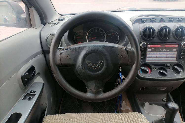 Used Wuling Hongguang 2014 1.5L Base Version